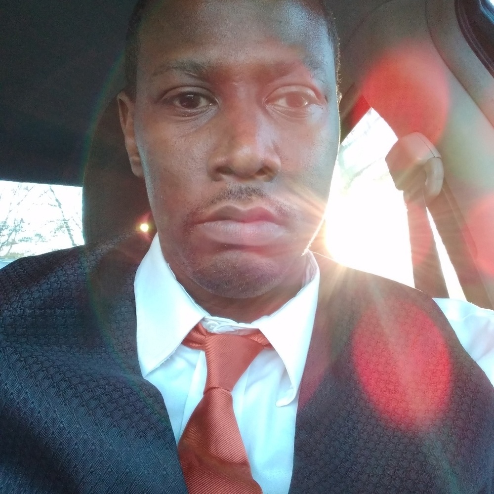 Meet your Posher, Laron